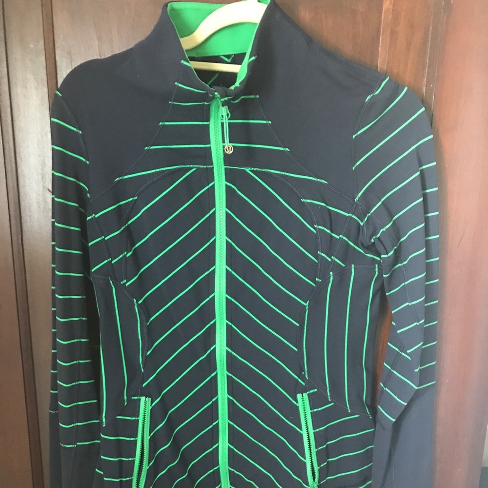 Lulu Lemon Define zipup jacket